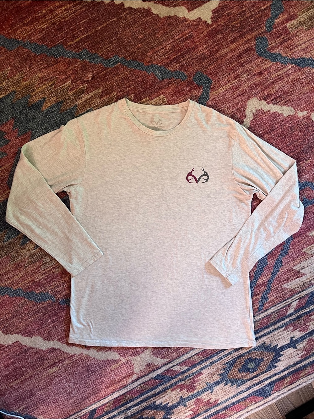 Realtree Light Gray Long-Sleeve Tee with Antler Logo